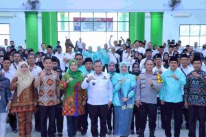 Sosialisasi Pemilukada Damai Tahun 2024 bagi RT dan RW Se Kecamatan Seberang Ulu II, Palembang, Kamis (21/12/2024).