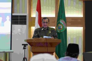 Edward Candra membuka Rapat Pembahasan Rancangan Perda RTRW di Kota Lubuklinggau Tahun 2024-2044 di Hotel Swarna Dwipa, Jumat, (15/11/2024).