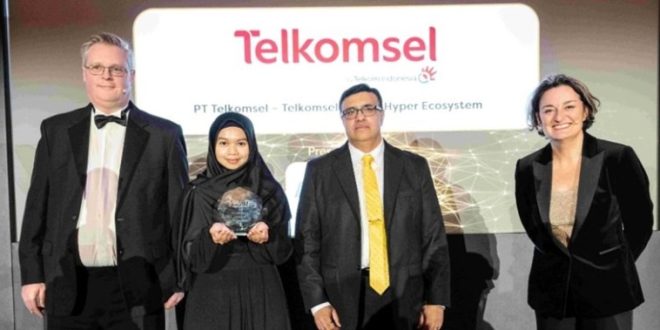 pemberian penghargaan Global Telecom (Glotel) Awards 2024 untuk Telkomsel (dok Telkomsel)