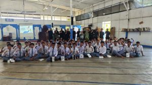 Kantor Wilayah (Kanwil) Direktorat Jenderal Bea dan Cukai (Bea Cukai) Aceh dan Kantor Pengawasan dan Pelayanan Bea dan Cukai (KPPBC) Tipe Madya Pabean (TMP) C bekerja sama dengan Pesantren atau Dayah Modern Darul Ulum Islamic Boarding School Banda Aceh. (foto : Bea Cukai Aceh)