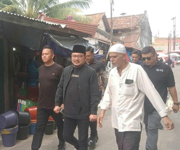 Prima Salam, usai menyerahkan bantuan dan melihat langsung kondisi korban kebakaran, pada hari Selasa, tanggal 10 Desember 2024.