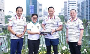Menteri Koordinator Bidang Infrastruktur dan Pembangunan Kewilayahan, Agus Harimurti Yudhoyono (Menko AHY), mengungkapkan komitmen pemerintah untuk terus meningkatkan kenyamanan dan fasilitas transportasi publik demi mendukung mobilitas masyarakat, Jakarta, Minggu (8/12/2024). Foto. Humas Kemenko Infrastruktur RI.