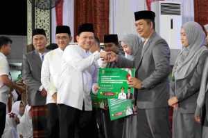 Penyerahan yang dilakukan secara simbolis tersebut bersamaan dengan Tabliq Akbar akhir Tahun 2024. Bertempat di Griya Agung (11/12/2024).