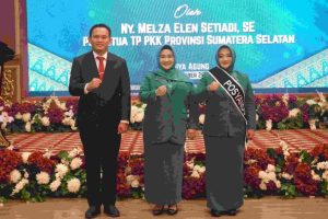 Melza Elen Setiadi resmi melantik dan mengukuhkan Dwi Wahyuni Cheka sebagai Penjabat (Pj) Ketua Tim Penggerak(TP) PKK dan sebagai Pj. Ketua Pembina Posyandu Kota Palembang, bertempat di Griya Agung Palembang (2/12/2024).