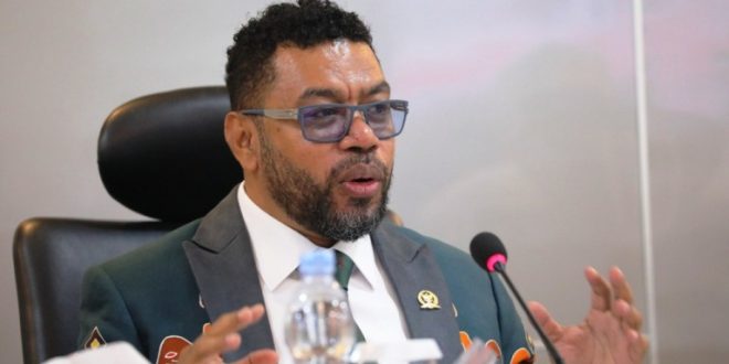Ketua Komite III Dewan Perwakilan Daerah (DPD) Republik Indonesia, Dr. Filep Wamafma. (foto : biro pemberitaan dan media dpd republik indonesia)
