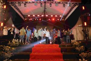 Elen Setiadi menghadiri Palembang Bersinar dalam Rangka Perayaan Malam Tahun Baru 2025 diselenggarakan oleh Pemerintah Kota Palembang. Bertempat di Benteng Kuto Besak (BKB) Palembang, Selasa (31/12/2024).