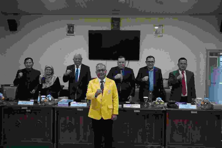 Sekretaris Daerah Muba mengikuti rangkaian Ujian Akhir Disertasi (Tertutup) pada Program Studi Doktor Administrasi Publik FISIP Universitas Sriwijaya (Unsri), Kamis (23/1/2024)