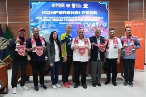 Seremoni kerja sama ini dihadiri oleh sejumlah pihak dari PSSI, KONI, dan Unesa di Gedung Rektorat Kampus 2 Unesa, Surabaya, Kamis (16/1).