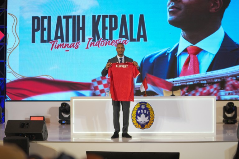 PSSI resmi memperkenalkan pelatih timnas Indonesia Patrick Kluivert kepada media pada Minggu (12/1) di Hotel Mulia, Jakarta