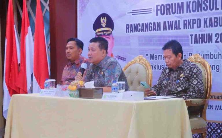 Pemerintah Kabupaten Musi Banyuasin menggelar Forum Konsultasi Publik untuk rancangan awal dalam penyusunan RKPD Kabupaten Muba Tahun 2026, Jum'at (7/2/2024)