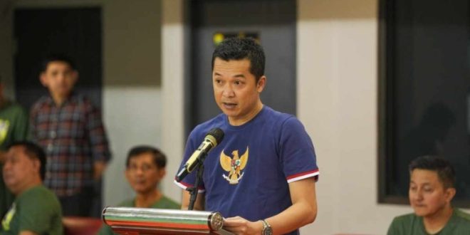 Wakil Menteri Pemuda dan Olahraga Republik Indonesia (Wamenpora RI) Taufik Hidayat membuka seleksi nasional (Seleknas) yang digelar Pengurus Pusat Persatuan Bulutangkis Seluruh Indonesia (PP PBSI) di Pelatnas Cipayung, Jakarta, Selasa (11/2/2025)./ Foto Istimewa/Humas Kemenpora