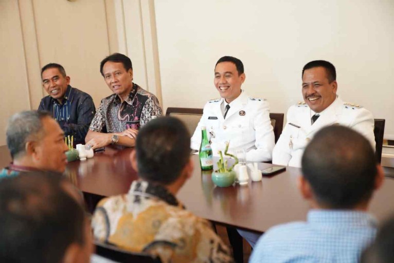 H. Muchendi dan Wakil Bupati Supriyanto gerak cepat melakukan konsolidasi bersama jajaran Organsasi Perangkat Daerah (OPD).