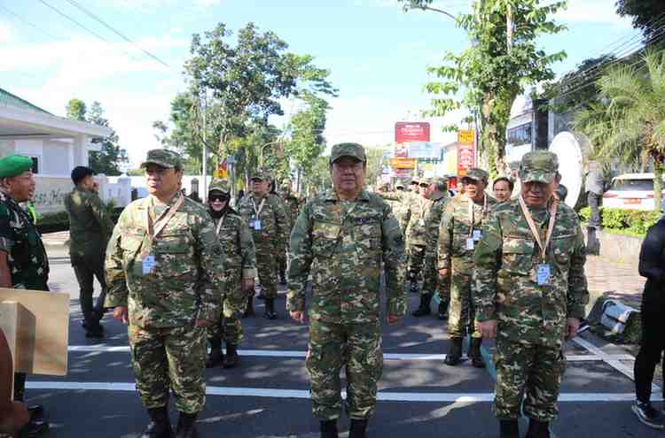 Wakil Gubernur Sumatera Selatan (Sumsel) H. Cik Ujang, Kamis (27/2/2025) pagi, telah bergabung bersama dengan Gubernur Sumsel H. Herman Deru dan ratusan kepala daerah lainnya di Indonesia.
