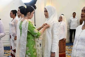 Pelantikan Hj. Febrita Lustia Herman Deru yang biasa disapa Feby Deru sebagai Ketua Dekranasda Provinsi Sumatera Selatan