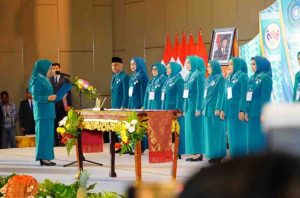 Pelantikan ini berlangsung di Ballroom Hotel Novotel Palembang pada Kamis (6/3/2025), dipimpin langsung oleh Ketua TP PKK Provinsi Sumatera Selatan, Hj Febrita Lustia Herman Deru.