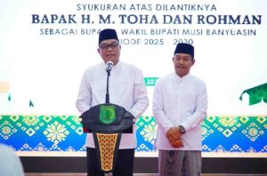 Acara berlangsung khidmat dan meriah di Pendopoan Griya Bumi Serasan Sekate, Jumat (7/3/2025).