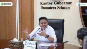 H. Herman Deru memimpin rapat koordinasi dengan Direksi PT. Hutama Karya (HK) dan Kepala Balai Besar Pelaksanaan Jalan Nasional (BBPJN) Sumsel beserta jajaran di Ruang Rapat Gubernur, Kamis (13/3/2025).