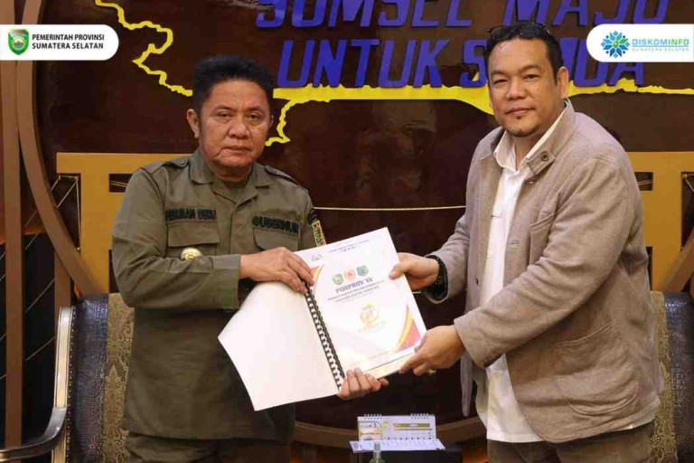 H Herman Deru menerima audiensi Ketua Umum KONI Sumsel beserta pengurus di Ruang Tamu Gubernur Sumsel, Jumat, (21/3/2025).