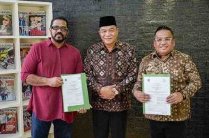 Bupati H M Toha, sosok yang dikenal dengan keramahan dan kepeduliannya, meluangkan waktu untuk bersilaturahmi dan berbincang santai dengan tim Media Info Indonesia pada Kamis, 27 Maret 2025.