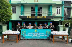 Pembagian ratusan takjil tersebut melibatkan seluruh anggota Subdenpom persiapan Sekayu dan Propam Polres Musi Banyusin.