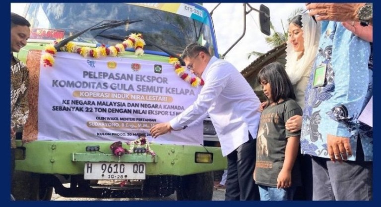 Wakil Menteri Pertanian Republik Indonesia, Sudaryono saat melepas ekspor Gula Semut ke Kanada sebanyak 20 ton dengan nilai Rp800 juta, dan ke Malaysia sebanyak 2 ton dengan total nilai Rp300 juta rupiah, di Desa Girimulyo, Kecamatan Kokap, Kabupaten Kulon Progo, Yogyakarta, pada hari Kamis, tanggal 20 Maret 2025. (BekisarMedia.id/instagram ditjenperkebunan)