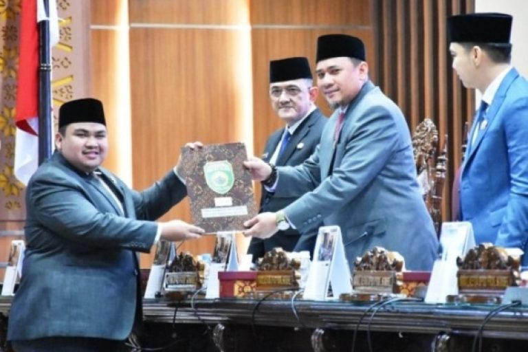 nggota Dewan Perwakilan Rakyat Daerah (DPRD) Provinsi Sumatera Selatan (Sumsel) menyampaikan aspirasi masyarakat, setelah dilakukan Reses di 10 Daerah Pemilihan (Dapil) yang dilaksanakan dari tanggal 10 sampai 17 Februari 2025.
