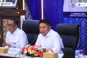 H. Herman Deru (HD) didampingi Wakil Gubernur Sumatera Selatan, H. Cik Ujang (CU) menghadiri dan pimpin Rapat Koordinasi Gubernur sebagai wakil pemerintah pusat tahun 2025 dengan tema Sinergi Pusat dan daerah mewujudkan sumsel maju terus untuk semua di Griya Agung (Senin, 14/4/2025).