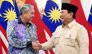 Presiden Prabowo menerima kunjungan kehormatan Wakil Perdana Menteri Malaysia di Istana Merdeka, Pada Selasa, 22 April 2025 Foto: BPMI Setpres/Muchlis Jr