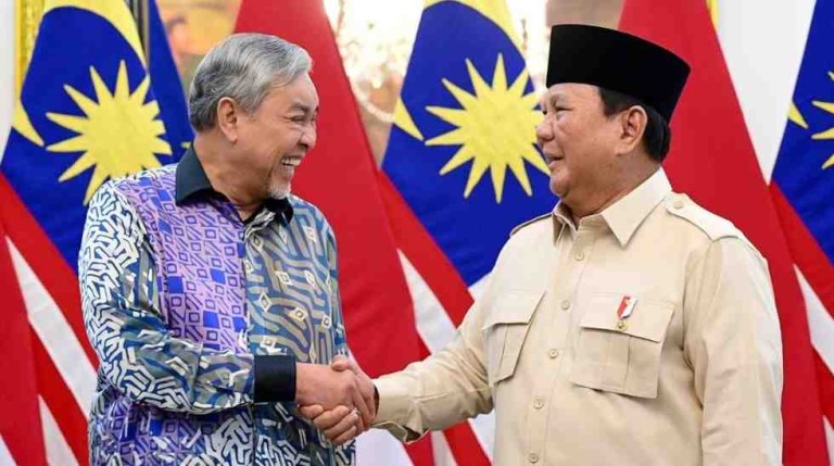 Presiden Prabowo menerima kunjungan kehormatan Wakil Perdana Menteri Malaysia di Istana Merdeka, Pada Selasa, 22 April 2025 Foto: BPMI Setpres/Muchlis Jr