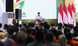 H. Muchendi Mahzareki turut menghadiri kunjungan Presiden Prabowo Subianto, dalam rangka peresmian program Gerakan Indonesia Menanam (Gerina) di Desa Sungai Pinang, Kecamatan Rambutan, Banyuasin, Rabu, (23/4).