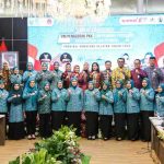 Menghadiri Rapat Koordinasi Tentang Program dan Kegiatan PKK, Tim Pembina Posyandu, Dekranasda dan Perwosi Kabupaten / Kota Se-Sumatera Selatan, Kamis (24/4/2025) di Griya Agung Palembang.