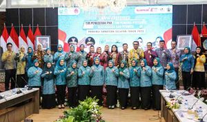 Menghadiri Rapat Koordinasi Tentang Program dan Kegiatan PKK, Tim Pembina Posyandu, Dekranasda dan Perwosi Kabupaten / Kota Se-Sumatera Selatan, Kamis (24/4/2025) di Griya Agung Palembang.