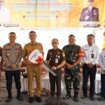 Bupati Muchendi pada penyerahan aset hasil pemulihan di halam kantor Kejari OKI, Senin, (28/4).