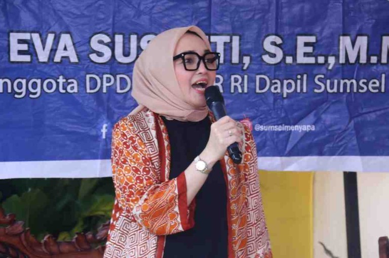 Hj. Eva Susanti, menyampaikan apresiasi atas langkah Kementerian Perhubungan (Kemenhub) yang kembali menetapkan Bandara Sultan Mahmud Badaruddin II (SMB II) Palembang sebagai bandara internasional.