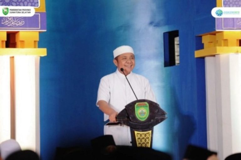 Ketua Dewan Perwakilan Rakyat Daerah (DPRD) Provinsi Sumatera Selatan (Sumsel), Andie Dinialdie, menghadiri acara penutupan pengajian Ramadhan tahun 1.446 Hijriah antar Forum Komunikasi Pimpinan Daerah (Forkopimda), yang diselenggarakan oleh Pemerintah Provinsi (Pemprov) Sumsel.