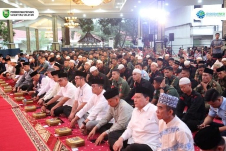 Pemerintah Provinsi (Pemprov) Sumatera Selatan (Sumsel) mengggelar acara Silaturahmi dan Buka Puasa Ramadhan 1.446 Hijriah di Pendop Griya Agung, pada hari Sabtu, tanggal 29 Maret 2025.