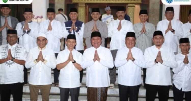 Pemerintah Provinsi (Pemprov) Sumatera Selatan (Sumsel) mengggelar acara Silaturahmi dan Buka Puasa Ramadhan 1.446 Hijriah di Pendop Griya Agung, pada hari Sabtu, tanggal 29 Maret 2025.