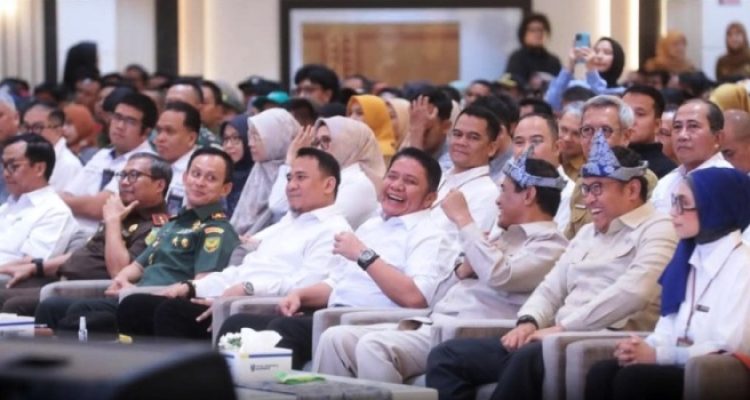 Ketua Dewan Perwakilan Rakyat Daerah (DPRD) Provinsi Sumatera Selatan (Sumsel), Andie Dinialdie, menghadiri langsung Rapat Koordinasi (Rakor) Luas Tambah Tanam dan Penyerapan Gabah, sekaligus Sosialisasi Instruksi Presiden (Inpres) Nomor 3 Tahun 2025 Tentang Pendayagunaan Penyuluh Pertanian.