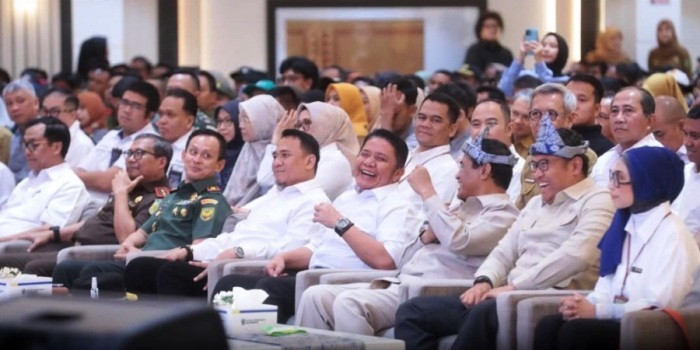 Ketua Dewan Perwakilan Rakyat Daerah (DPRD) Provinsi Sumatera Selatan (Sumsel), Andie Dinialdie, menghadiri langsung Rapat Koordinasi (Rakor) Luas Tambah Tanam dan Penyerapan Gabah, sekaligus Sosialisasi Instruksi Presiden (Inpres) Nomor 3 Tahun 2025 Tentang Pendayagunaan Penyuluh Pertanian.