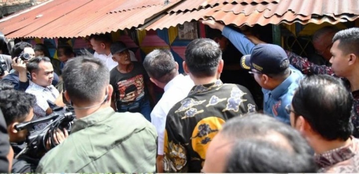 Ketua Dewan Perwakilan Rakyat Daerah (DPRD) Provinsi Sumatera Selatan (Sumsel), Andie Denaldie, menghadiri program Gerak Cepat Perbaikan Rumah Tidak Layak Huni dan Sanitasi Tahun 2025, yang diselenggarakan oleh Pemerintah Provinsi (Pemprov) Sumsel, hari Jum'at, tanggal 14 Maret 2025.