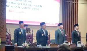 Ketua Dewan Perwakilan Rakyat Daerah (DPRD) Provinsi Sumatera Selatan (Sumsel), Andie Dinialdie, memimpin langsung rapat Paripurna IX (9) dengan agenda Pidato Sambutan Gubernur Sumsel Masa Jabatan 2025-2030. Rapat tersebut digelar pada hari Senin, tanggal 3 Maret 2025 di Ruang Rapat Paripurna DPRD Sumsel, yang beralamat di Jalan POM IX, Kota Palembang.