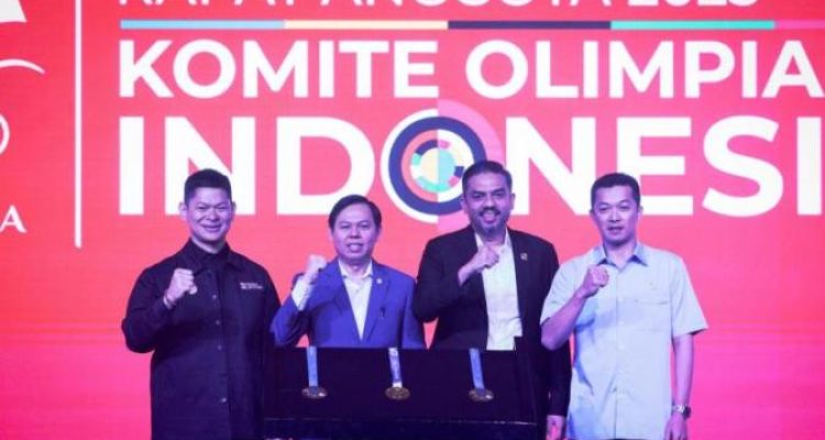 Sultan Baktiar Najamudin saat memberikan sambutan singkat dalam acara pembukaan Rapat Anggota KOI di Fairmont Hotel, Senayan, Jakarta, pada hari Selasa, tanggal 22 April 2025. (MusiNews.id/DPD)