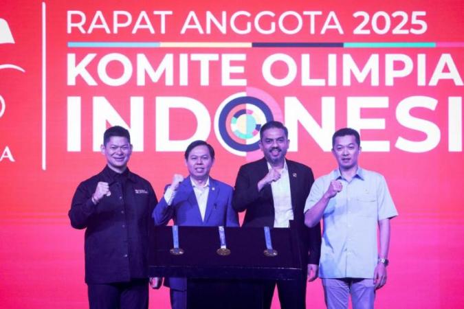 Sultan Baktiar Najamudin saat memberikan sambutan singkat dalam acara pembukaan Rapat Anggota KOI di Fairmont Hotel, Senayan, Jakarta, pada hari Selasa, tanggal 22 April 2025. (MusiNews.id/DPD)