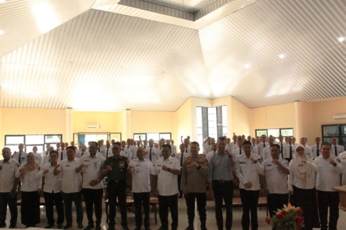 Wakil Bupati Kabupaten Ogan Komering Ilir, Supriyanto, membuka secara resmi Pra Pemberangkatan Tahap I (Pelatda) bagi peserta program pemagangan ke Jepang tahun anggaran 2025, di Gedung Diklat Teluk Gelam, pada hari Rabu, tanggal 19 Maret 2025.