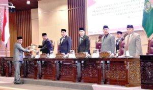 Dewan Perwakilan Rakyat Daerah (DPRD) Provinsi Sumatera Selatan (Sumsel) menggelar Sidang Paripurna XI dengan agenda penyampaian Laporan Hasil Pembahasan dan Penelitian Panitia Khusus (Pansus)-Pansus terhadap Laporan Keterangan Pertanggungjawaban (LKPJ) Gubernur Sumsel Tahun Anggaran 2024, bertempat di Ruang Sidang Paripurna DPRD Sumsel, pada hari Senin, tanggal 14 April 2025.