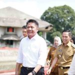 H. Herman Deru (HD) menghadiri sekaligus melaunching Program Gerakan Benerin Rumah Agar Layak (Gebrak) tahun 2025 inisiasi Pemerintah Kota Palembang yang sejalan dengan Gerakan Bedah Rumah Serentak Se Sumatera Selatan.