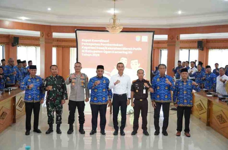 Pemkab Ogan Komering Ilir tengah berupaya mengebut pembentukan Koperasi Desa Merah Putih di 327 desa dan kelurahan di Kabupaten OKI.