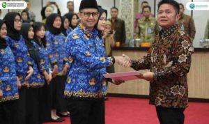 H. Herman Deru Secara resmi melantik 101 Calon Pegawai Negeri Sipil (CPNS) di lingkungan Pemerintah Provinsi Sumsel formasi tahun anggaran 2024, bertempat di Graha Bina Praja. Jumat, 9/05/2025.