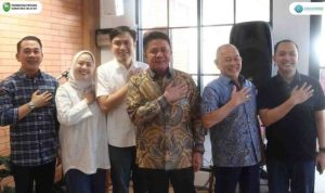 H. Herman Deru, secara langsung meresmikan acara Grand Opening cabang kedua Kedai Kopi Rumah Loer Kota Tengah yang berlokasi strategis di Jalan Kapten A. Rivai, Palembang, pada hari Sabtu (10/5/2025).