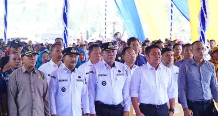 Pemerintah Kabupaten Musi Banyuasin secara resmi memulai proyek revitalisasi Jembatan P6 Sungai Lalan, ditandai dengan seremoni peletakan tiang pancang pertama (groundbreaking) pada Rabu (14/5/2025) di Desa Sukajadi, Kecamatan Lalan.